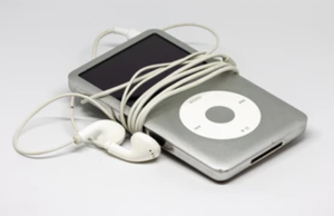 The Popularity and Versatility of Apple iPods and Their Accessories